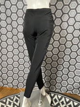 Charger l'image dans la galerie, Pantalon noir Prada taille 34