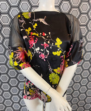 Charger l'image dans la galerie, Haut Jean Paul Gaultier taille 38