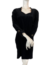 Charger l'image dans la galerie, Robe en velours vintage Guy Laroche taille 38