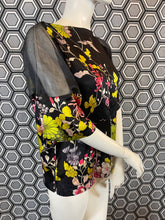 Charger l'image dans la galerie, Haut Jean Paul Gaultier taille 38