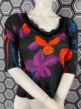 Charger l'image dans la galerie, Haut Dolce & Gabbana fleurs taille 36