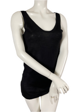 Charger l'image dans la galerie, Débardeur Prada taille 38