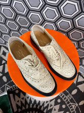 Charger l'image dans la galerie, Paire de chaussures Robert Clergerie pointure 36