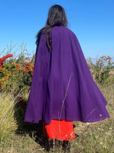 Charger l'image dans la galerie, Cape violette Yves Saint Laurent rive gauche taille 38