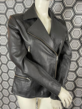 Charger l'image dans la galerie, Veste en cuir noire Paul Smith taille 38