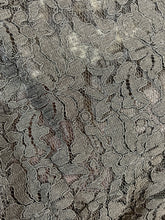 Charger l'image dans la galerie, Haut en dentelle Dolce & Gabbana taille 36