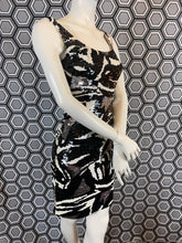 Charger l'image dans la galerie, Superbe robe à sequins Blacktie Oleg Cassini taille 38