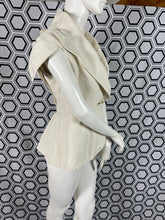 Charger l'image dans la galerie, Veste emblématique Alexander McQueen taille 40