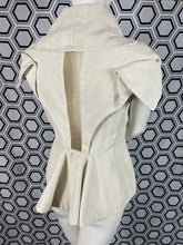 Charger l'image dans la galerie, Veste emblématique Alexander McQueen taille 40