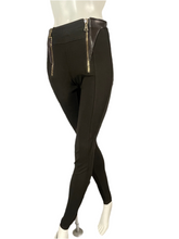Charger l'image dans la galerie, Pantalon Givenchy empiècement cuir taille 36