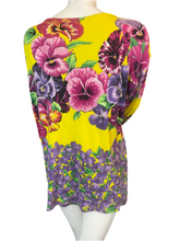 Charger l'image dans la galerie, Haut Versace jeans couture taille 40