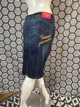 Charger l'image dans la galerie, Jupe en jeans Versace jeans couture taille 40