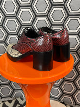 Charger l'image dans la galerie, Sublimes Chaussures en python Miu Miu pointure 36