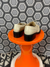 Charger l'image dans la galerie, Paire de chaussures Robert Clergerie pointure 36