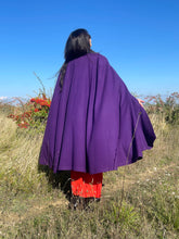 Charger l'image dans la galerie, Cape violette Yves Saint Laurent rive gauche taille 38