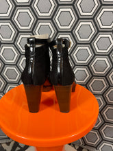 Charger l'image dans la galerie, Paire de chaussures Neuves Robert Clergerie pointure 5,5