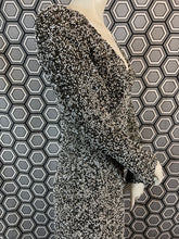 Charger l'image dans la galerie, Superbe robe en perles taille 36 tenue d’opéra