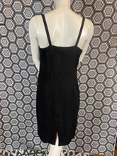 Charger l'image dans la galerie, Exceptionnelle robe à perles Louis Feraud taille 42