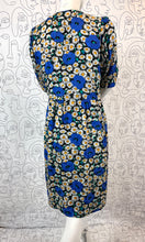 Charger l'image dans la galerie, Superbe robe Yves Saint Laurent taille 42