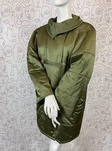 Charger l'image dans la galerie, Manteau matelassé kaki Nina Ricci taille 38