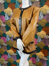 Charger l'image dans la galerie, Manteau en cuir d’autruche taille 40/42