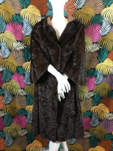 Charger l'image dans la galerie, Manteau en vison Max Mara taille 38