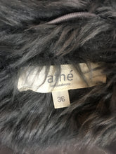 Charger l'image dans la galerie, Manteau en fausse fourrure Vanessa Bruno taille 36