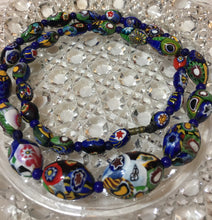 Charger l'image dans la galerie, Collier en perles de Murano