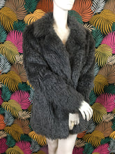 Charger l'image dans la galerie, Manteau en fausse fourrure Vanessa Bruno taille 36