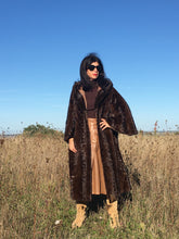 Charger l'image dans la galerie, Manteau en vison Max Mara taille 38