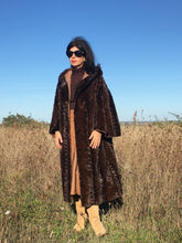 Charger l'image dans la galerie, Manteau en vison Max Mara taille 38