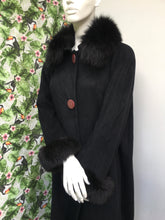 Charger l'image dans la galerie, Superbe manteau cachemire et Renard noir taille 36/38