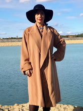 Charger l'image dans la galerie, Manteau Jean-Paul Gaultier angora taille 38