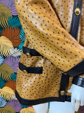 Charger l'image dans la galerie, Manteau en cuir d’autruche taille 40/42