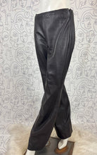 Charger l'image dans la galerie, Pantalon en cuir Mugler taille 36