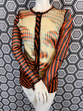 Charger l&#39;image dans la galerie, Cardigan Jean Paul Gaultier modèle Marlène Dietrich taille 38
