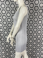 Charger l&#39;image dans la galerie, Mini-robe Pleats Please Issey Miyake taille 38
