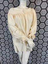 Charger l&#39;image dans la galerie, Blouse Christian Dior taille 38
