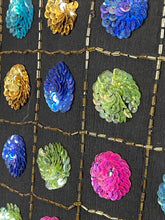 Charger l'image dans la galerie, Veste à sequins vintage taille 40
