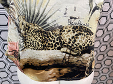 Charger l&#39;image dans la galerie, Incroyable chemise Roberto Cavalli taille 38
