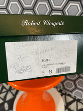 Charger l&#39;image dans la galerie, Paire de chaussures Robert Clergerie pointure 36
