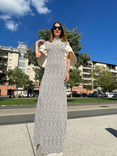 Charger l&#39;image dans la galerie, Incroyable robe de créateur taille 38
