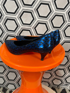 Escarpins bleu merallisé léopard pointure 37,5 italienne.