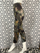 Charger l&#39;image dans la galerie, Pantalon imprimé Pleats Please Issey Miyake
