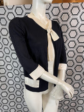 Charger l&#39;image dans la galerie, Cardigan Prada taille 36

