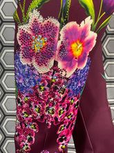 Charger l&#39;image dans la galerie, Incroyable pantalon strass Gai Mattiolo taille 38
