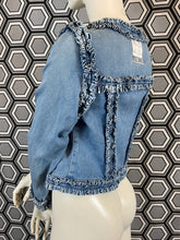 Charger l'image dans la galerie, Veste en jeans Moschino taille 40
