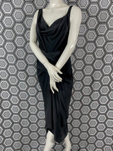 Charger l'image dans la galerie, Superbe robe noire Rick Owens taille 38
