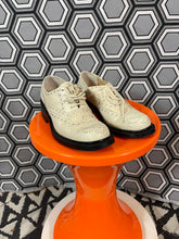 Charger l&#39;image dans la galerie, Paire de chaussures Robert Clergerie pointure 36
