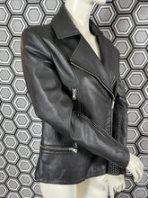 Charger l'image dans la galerie, Veste en cuir noire Paul Smith taille 38
